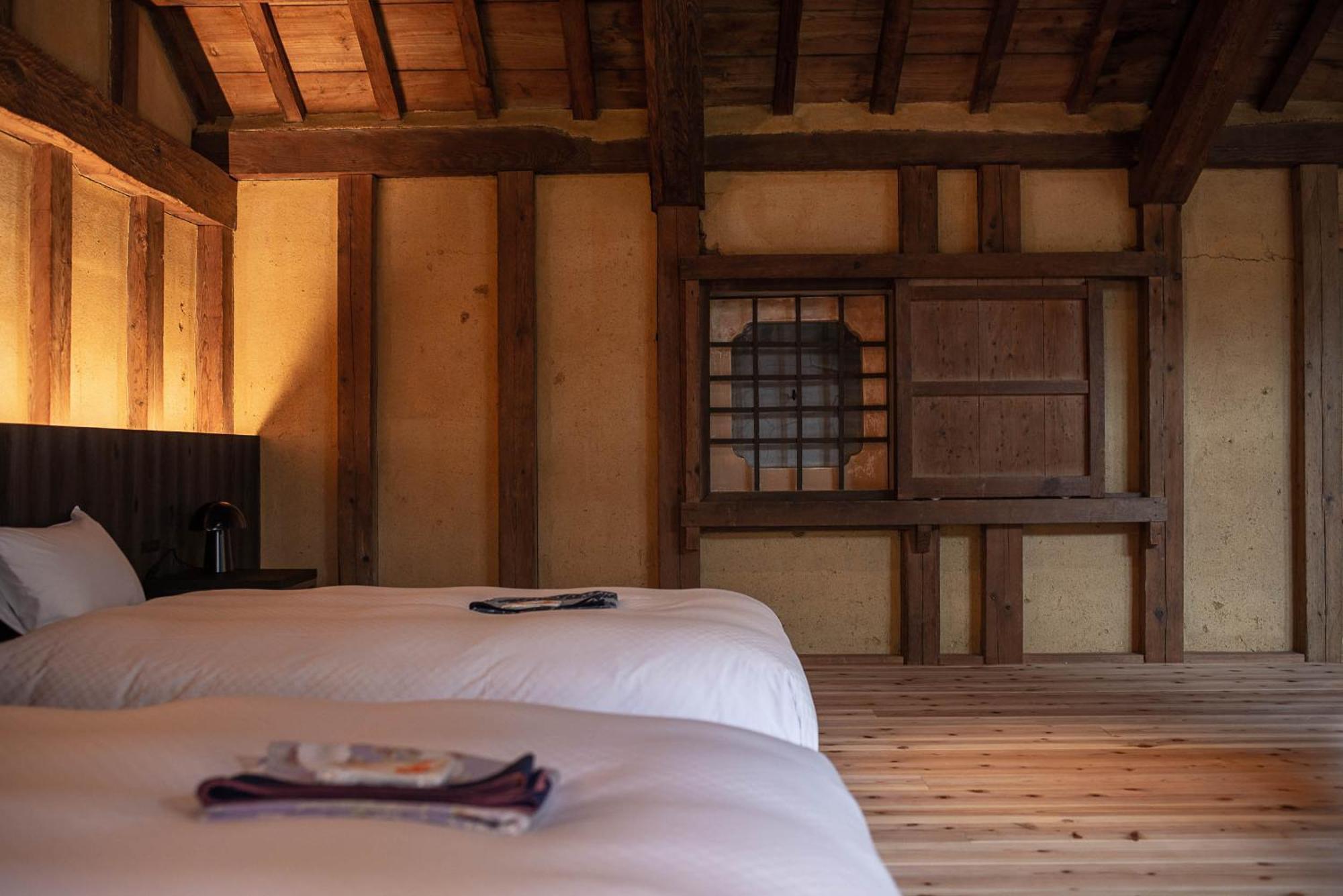 Nipponia Hotel Ozu Castle Town Exterior foto
